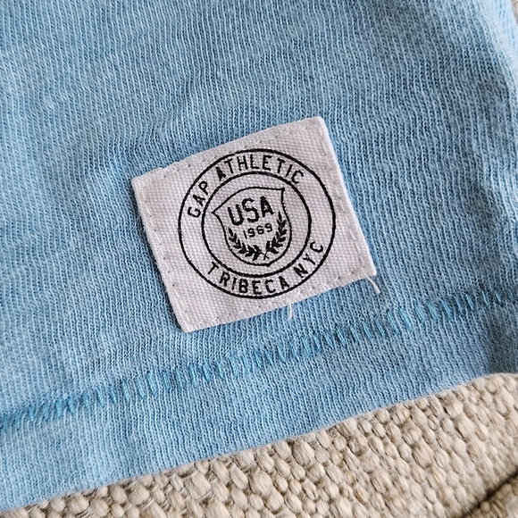 GAP SHORTS AND T-SHIRT - TODDLER BOY - Picture 9 of 9